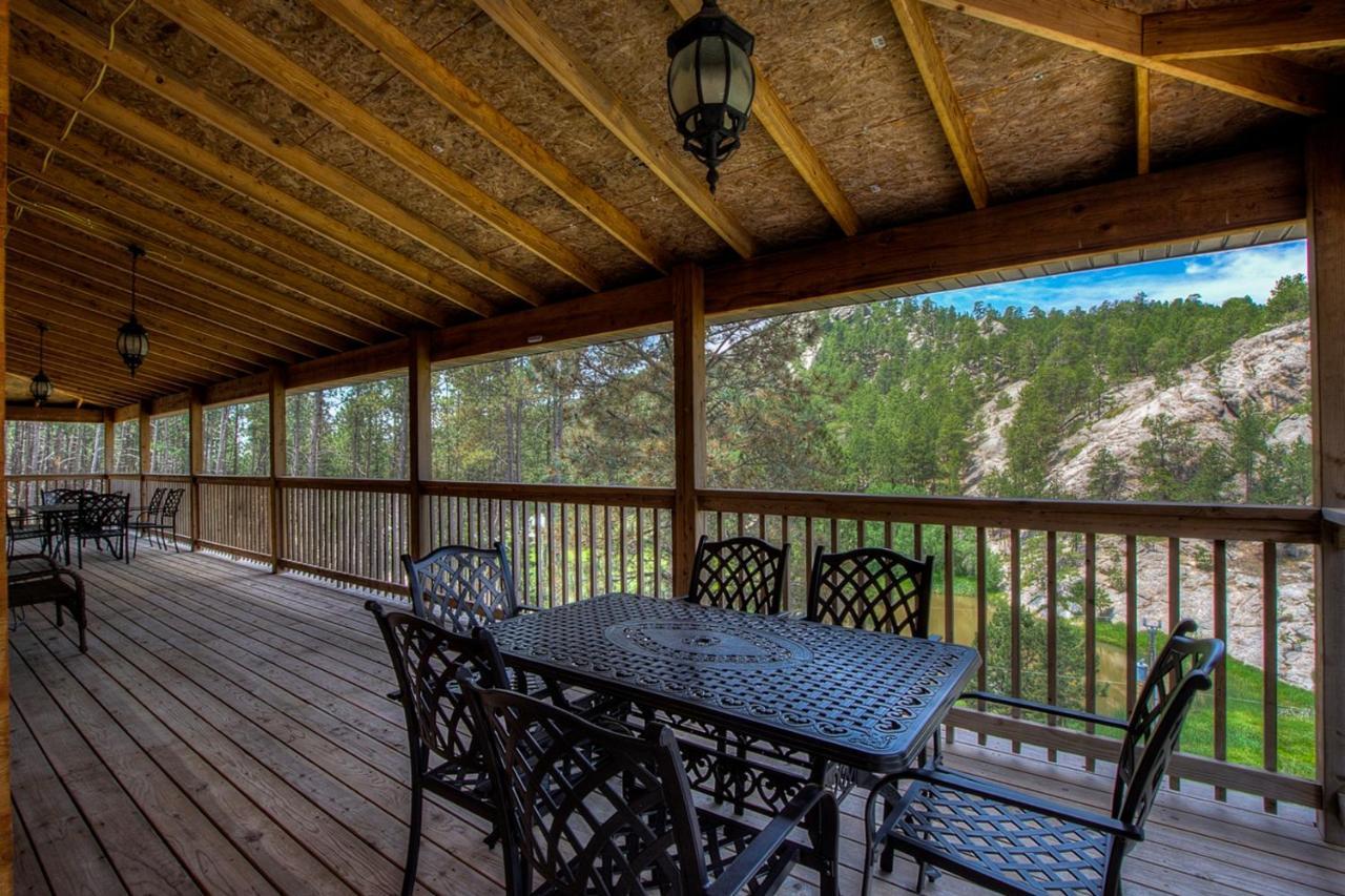 Eagle Pine Lodge Custer Luaran gambar