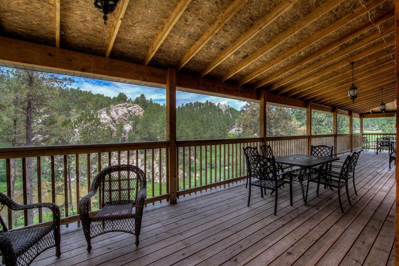 Eagle Pine Lodge Custer Luaran gambar